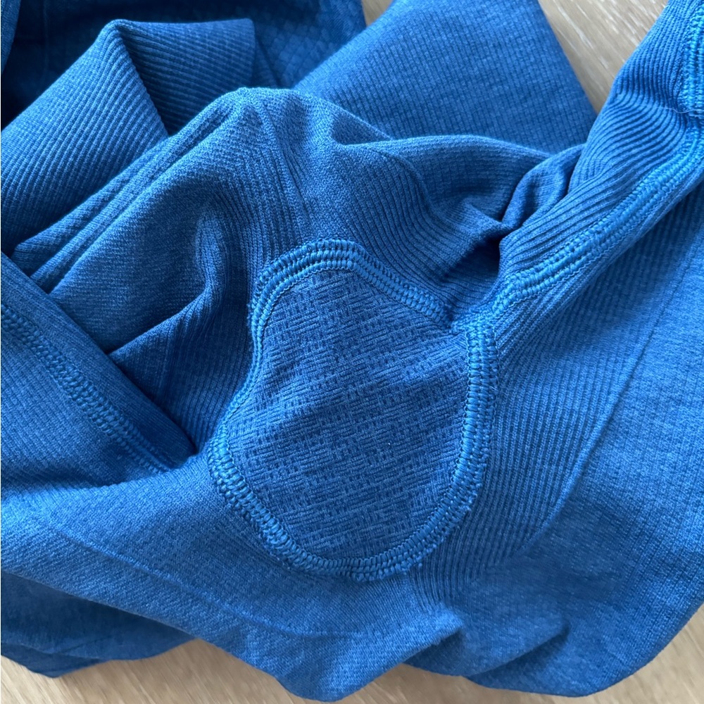 Lululemon In The Flow Crop II - Picture 6 of 7